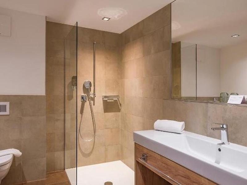 9FCD7D132DEE2058A63974CF9CB832C8