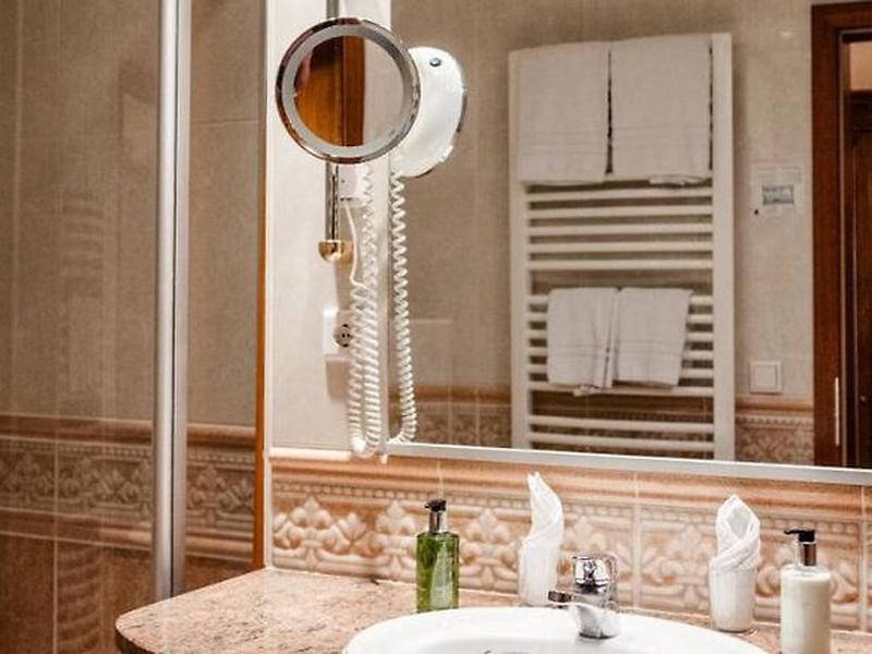 B74704016807AE89682062C6E4ECA65B