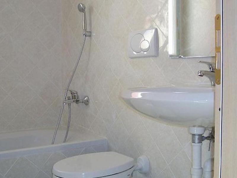 CD7C144B51CB6B61C8EC1F181D652011