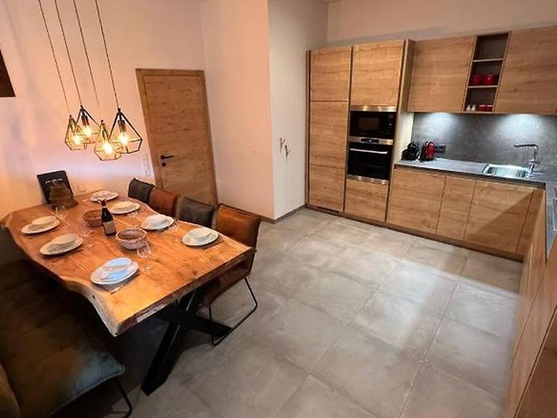 280A2A81E4BD3FEA1C3AF0039A0249EC