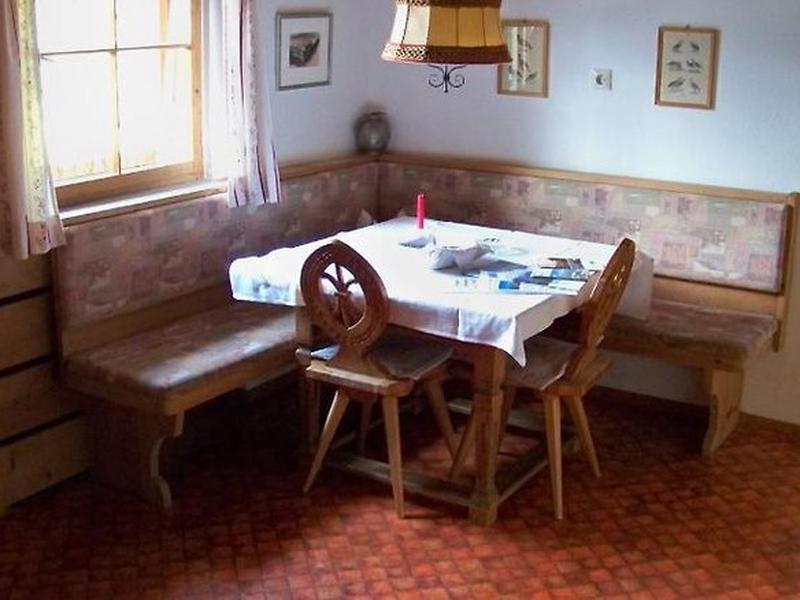 06BAAD99A4982C5640216DA331B0D75A