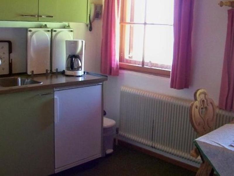 024684C4E497FFF2C9E407AE2995E3F8