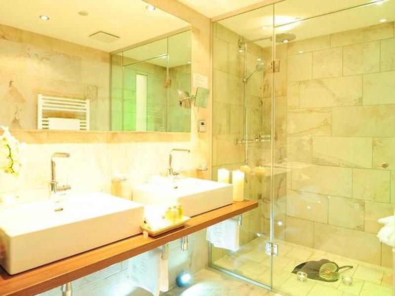 A2D732417BA6C9768320D1D55921FD20