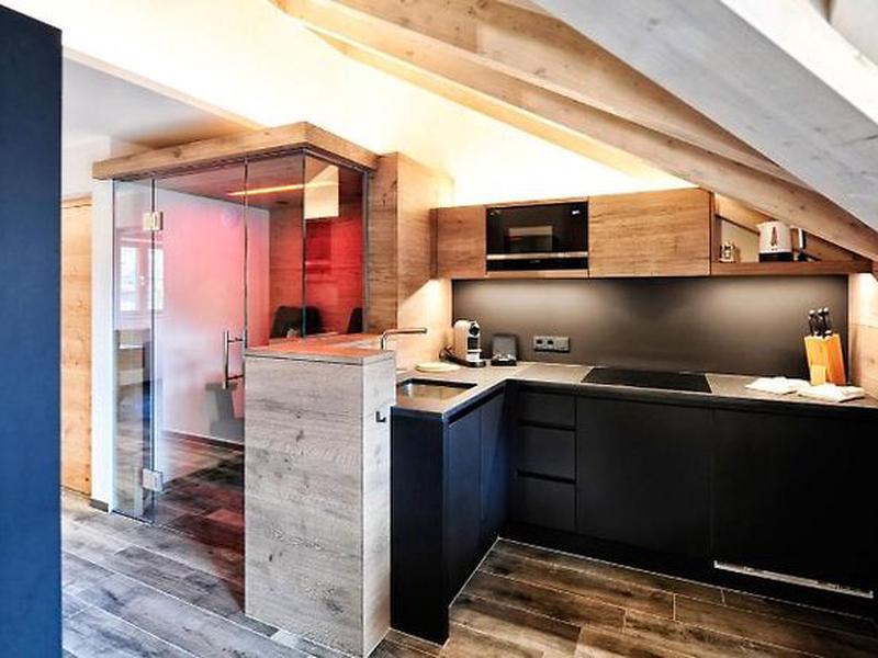 2B077CB6EDB8A4DA794AB6A103C2208C