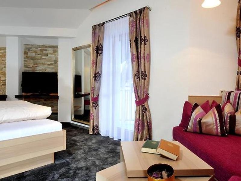 71CFE6E1F3021738F67ECC3E5C55DBC5