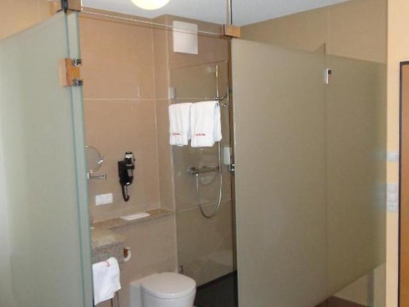 0DCD8EBB81A26EDFF7B4506F6DF3DDDE