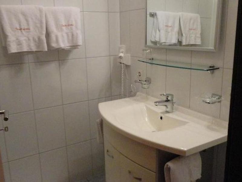 214CA407A8EC48BEB4038C21F2FBF0F4