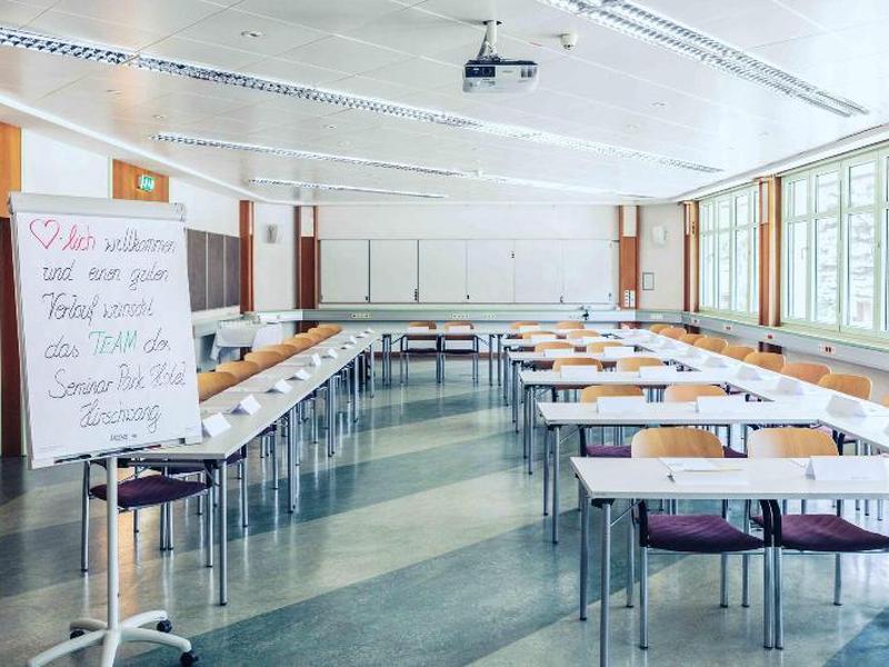 2A12260EC2521692E7FE1C8D37582495