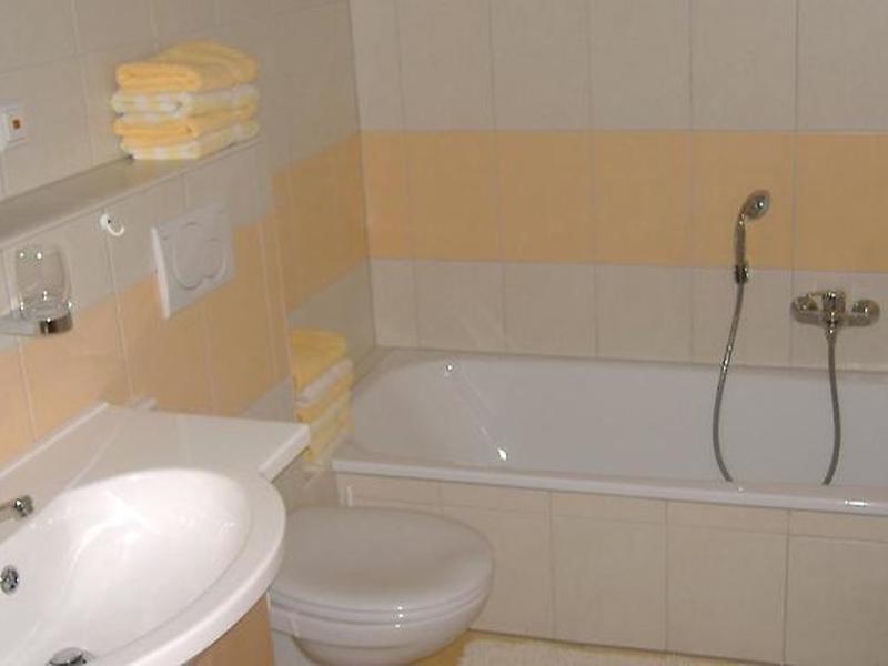 5B577A8298A5948A87BCABFFB4344598