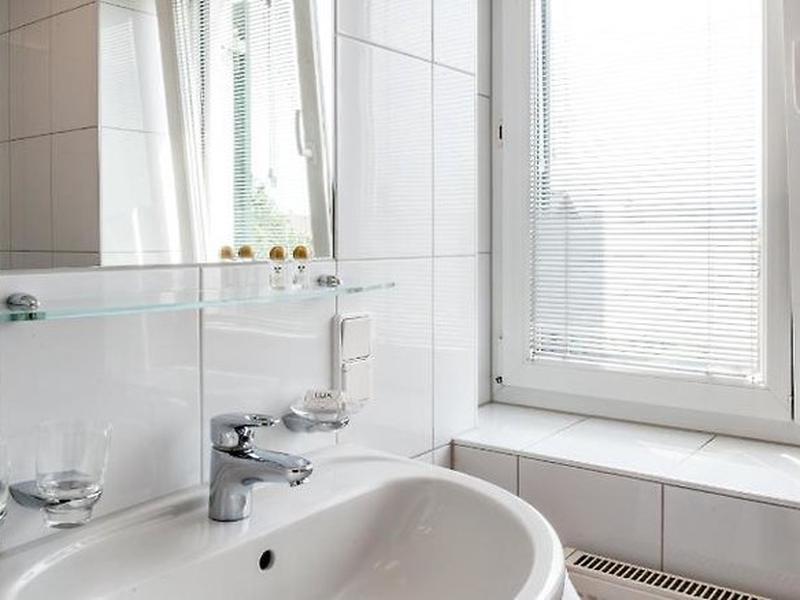 29C989633DC7BD72422450CE55043F7D