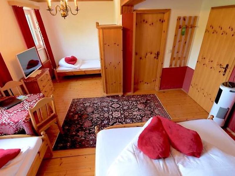 F0E66338E685E48DFE03AAFB89C573AF