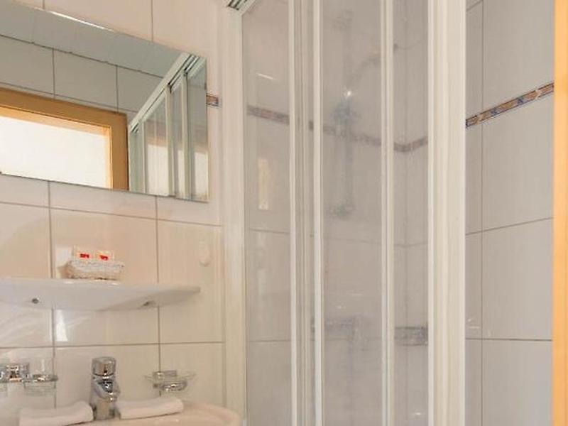 35C06A467571A5EC7EE4783CBC9DA266