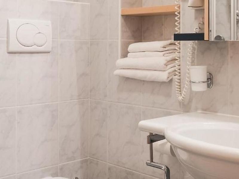 9BEEFEBE0ECBEC6FB1109EB8F5F01A08