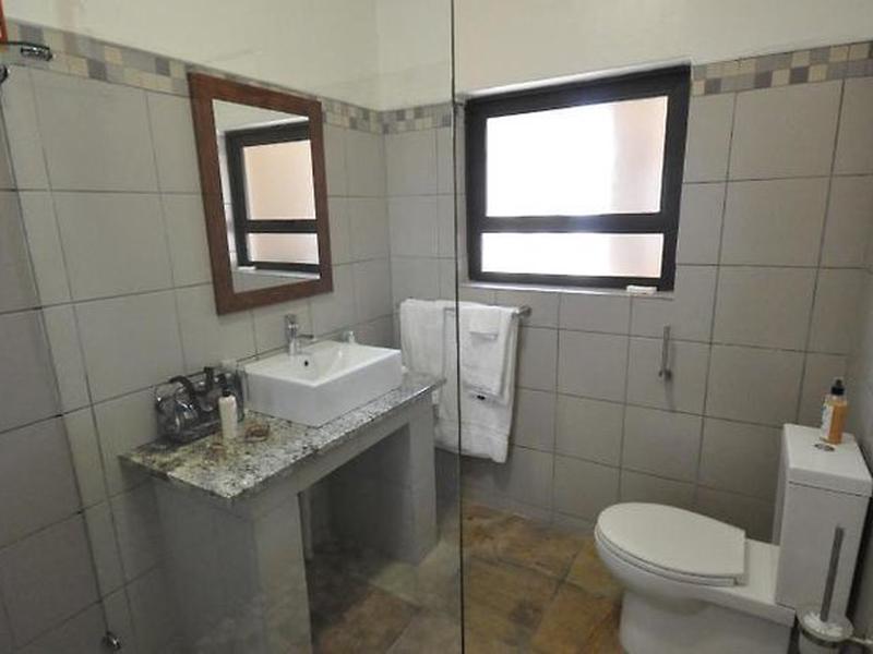 042C25DE7D5CA43EF911BAE835B6FF49