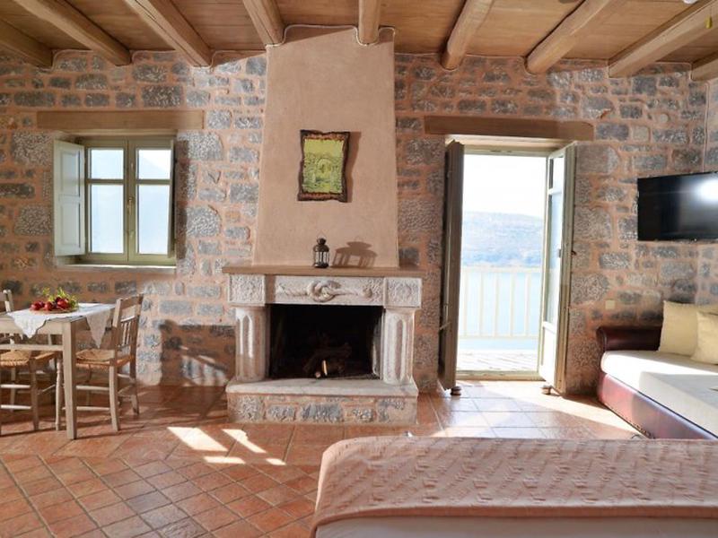 DB3E859E8749031A1E955272F00B3F67