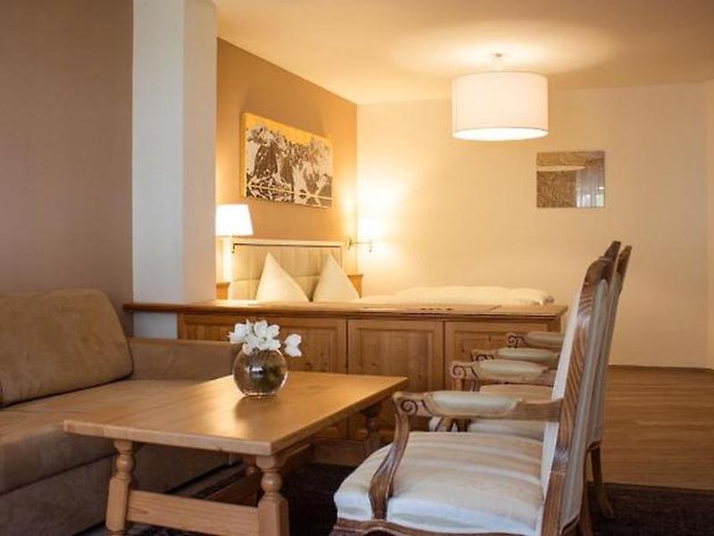 8E96CF1CB6482EF0A9F9781F162E2D41