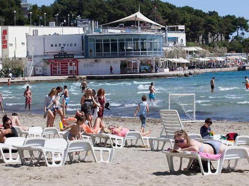 A5E9CC072A0D15FE64C6A96CD3C3A387