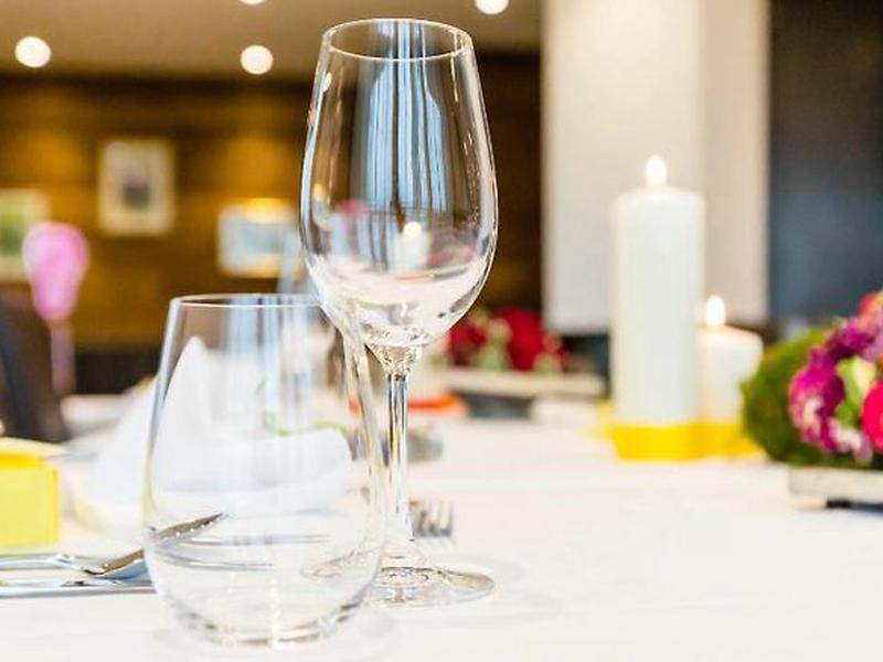 E36F9AE5ABDB319F7F25C4CCEFCDEF61