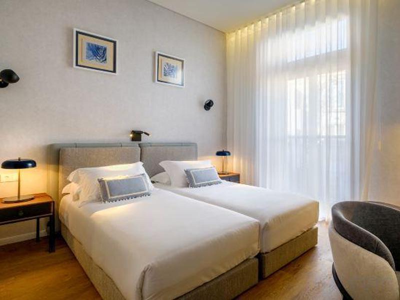 0E20525735EFD881E25E2C433435FF5B