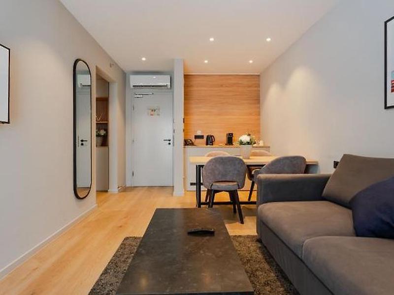 50495C3D8FD39B598C6920DFA8AAD405