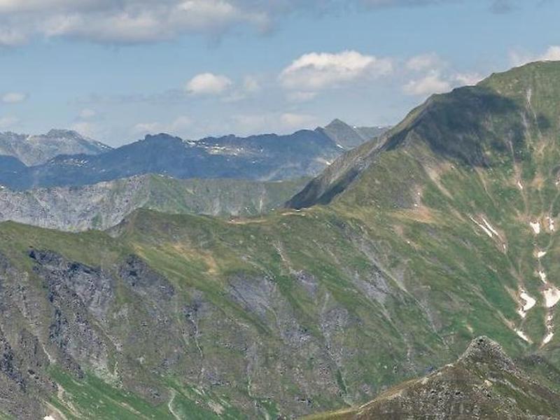 144FF1E8BEE75ECC630F9AE9B7116B2E