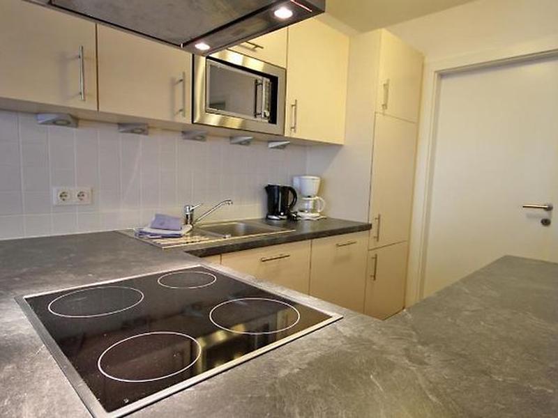 17FD64B0D066704287FAF1BCE7B43E11