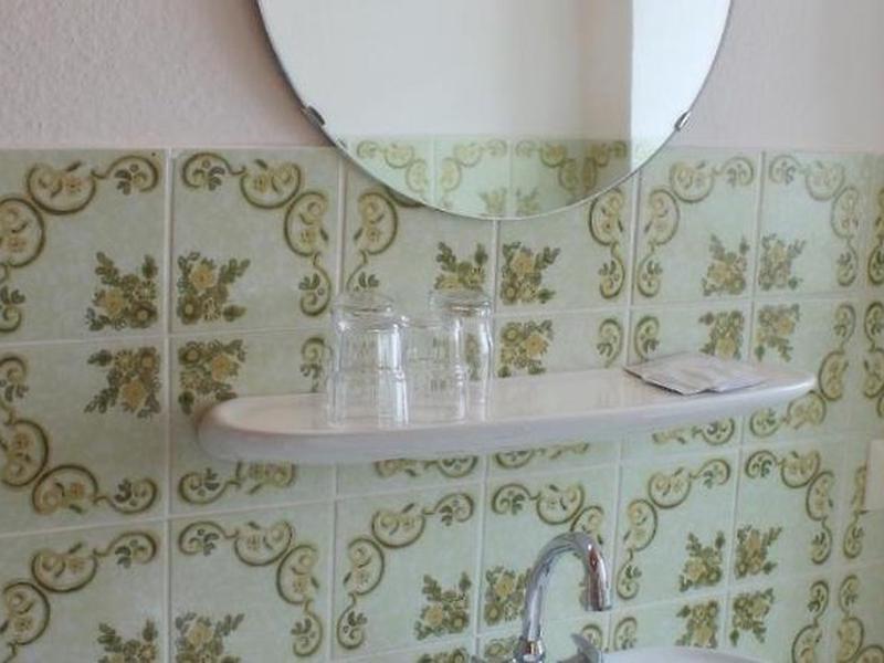 797ABF79D4E949B5BFFCCCCA4FCBF9C6