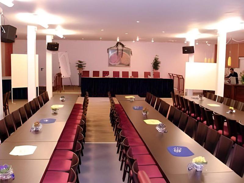 5C7D145535162B8E114FDD90A358CB7A