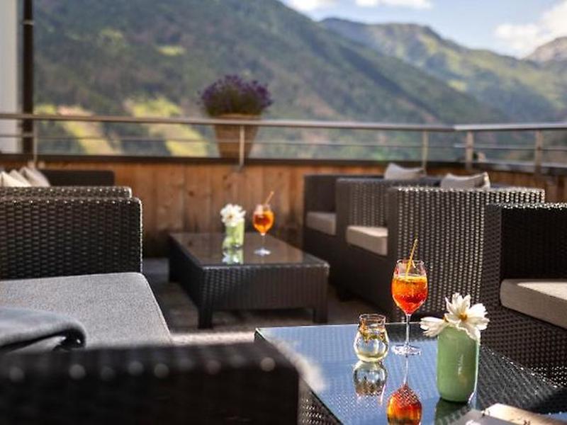 8A3E07C1D3684A0A252B3D0363ACCFC4