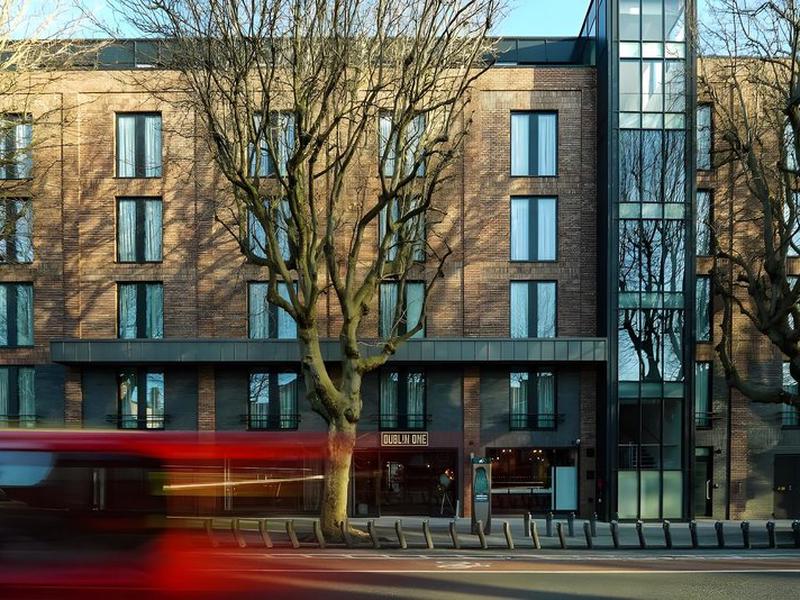 8BFDAEEDBCCD419F3E037BD813F1C929