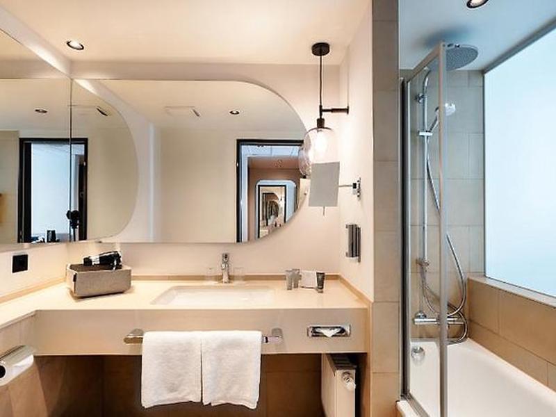 716CD0BAAD4E2215994C0C66CE36FD02