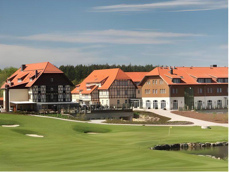 EF98F860A48AA3BF4790378C6BD96835