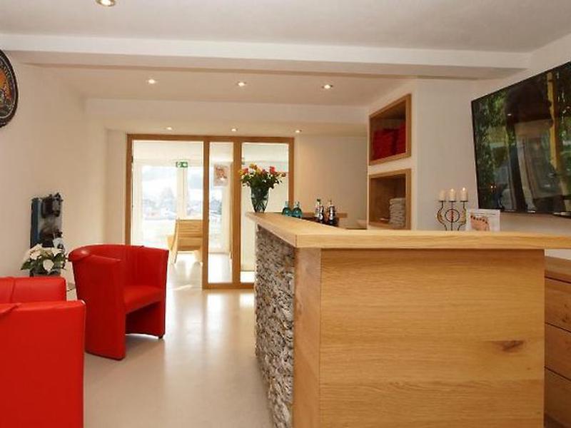 6464A219ADEAAD82507E85A95A6EF2A1