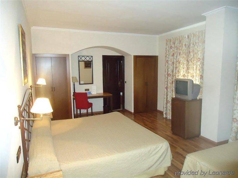 8A06961C89202517637FC13CA1BE3DA6