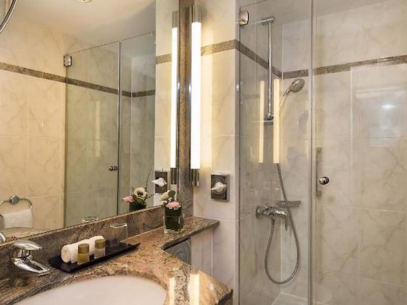 E6F45B109303E4C0A3BBA966079172FB