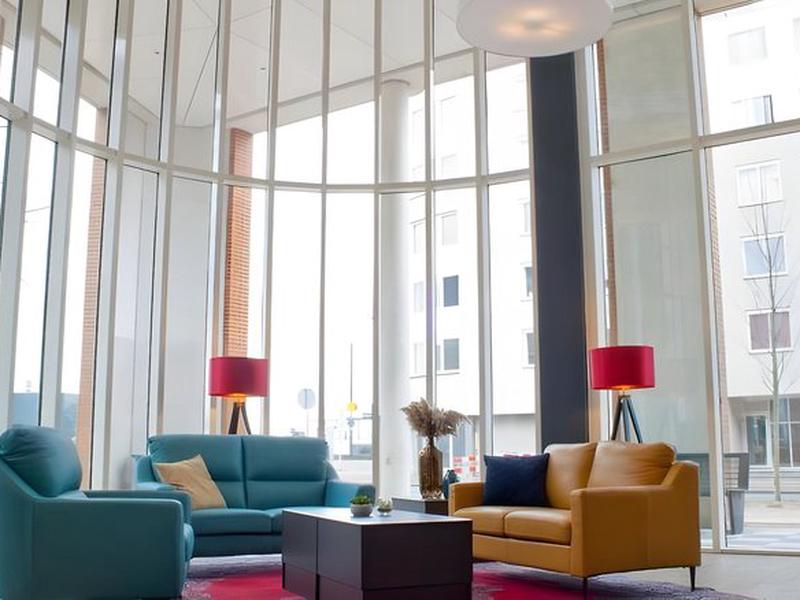 E927F67E2CDBE1752F5ADCEBAC7B6B7F