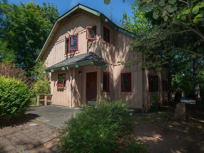 AB6ABF0E12AC2A217752D566CEF62CCA