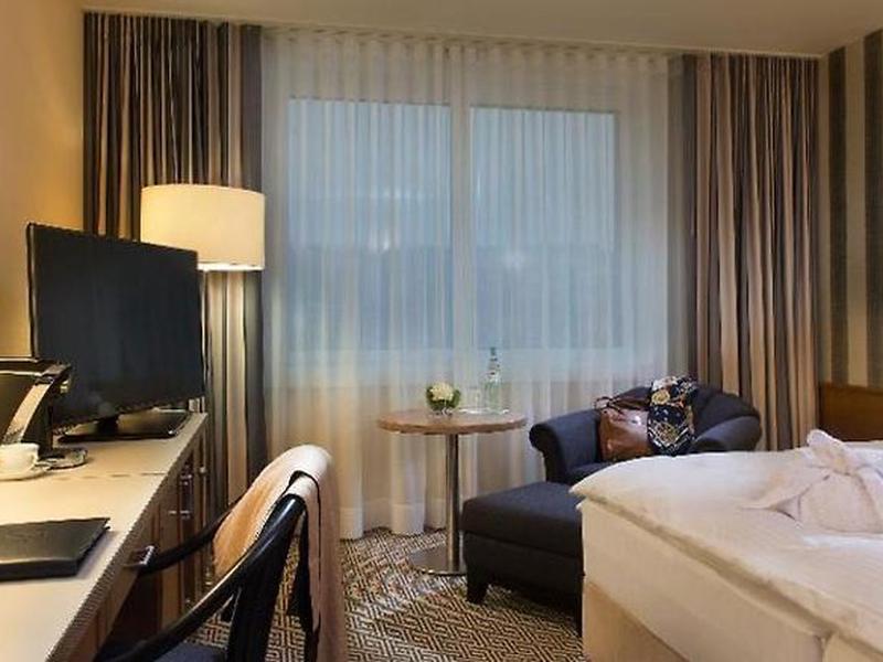 F09D14F09AC5CD804FE466765752D37D