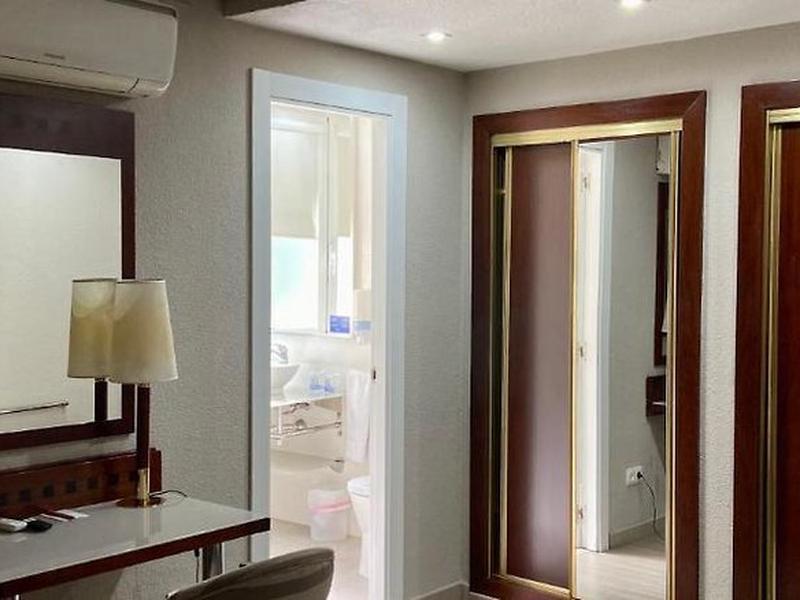 50F3DB7DC1A31DAD3B041A5AE96A1AA7