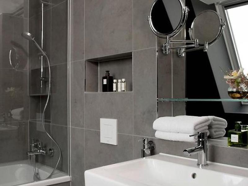 2094752CE878A27E22275CA96BFCF134