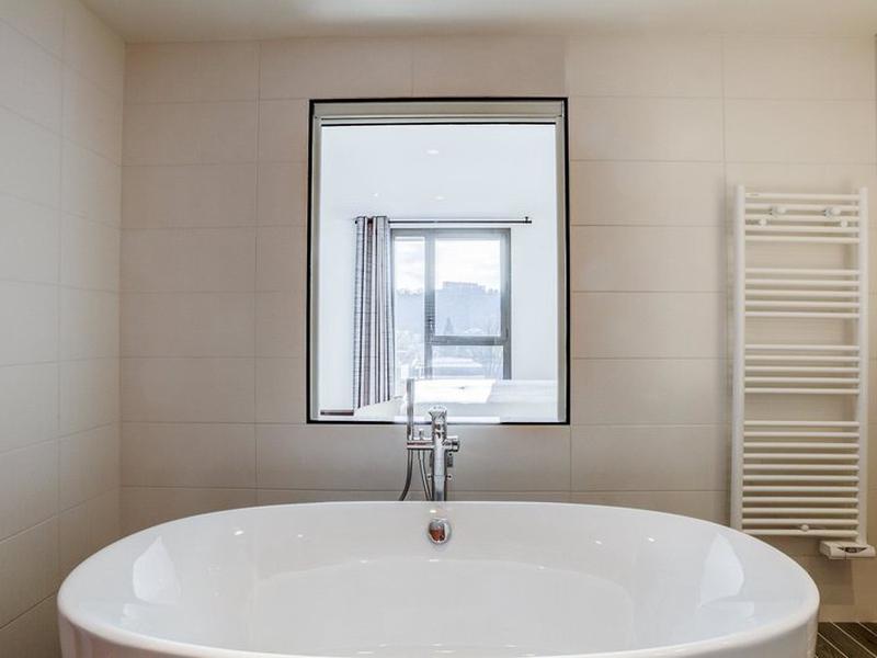 FE067E01F2C7EC3FD6BC5233E29C81F0