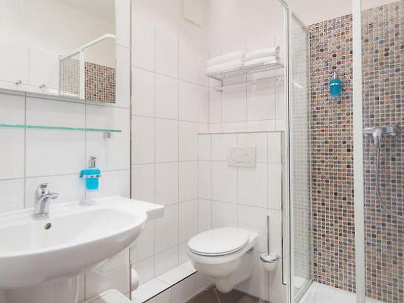 6F232B1DB992A1B8403D9E6658716441