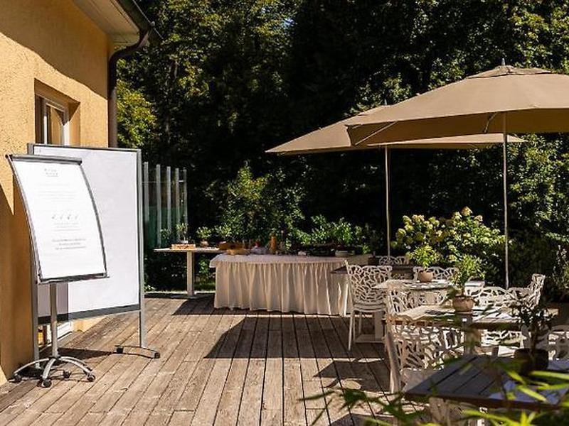 86EB2F038149F3542B63BF0346C7FC6E