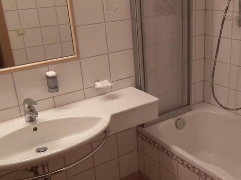 0F6B6EBFF434DA1E01F5BD8876B1CA8F