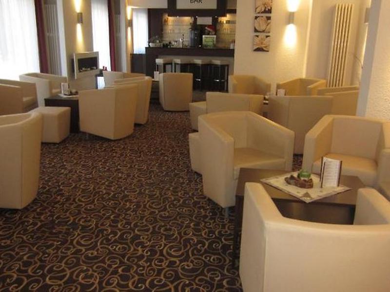 69FFA484FDD0D6817A677E10D82F5EE5