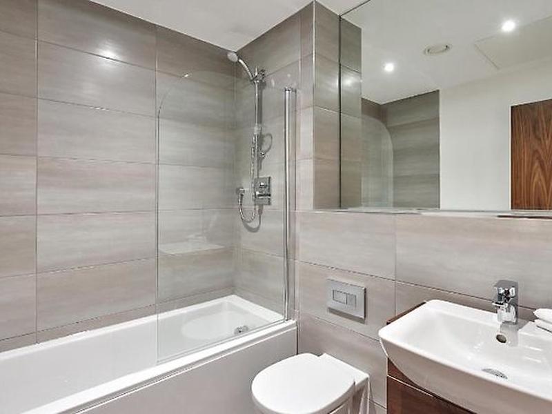 AAC31E8F3856A5F83080070938A49BD2