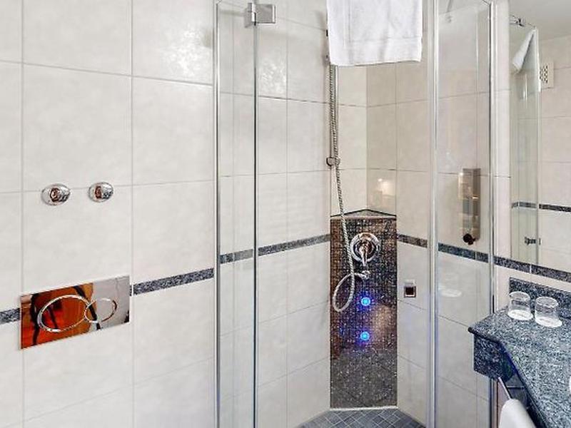 525FB960784EB4148150EC215CCB85B8