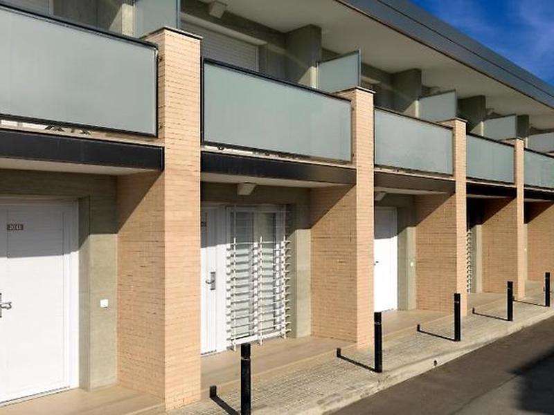 BA7F2E76DF34FFF163DF7ACC587438A5