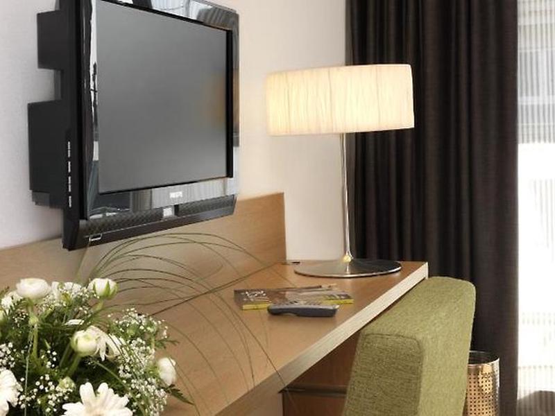 D83B9A4802F6AE0B9EFD090058967237