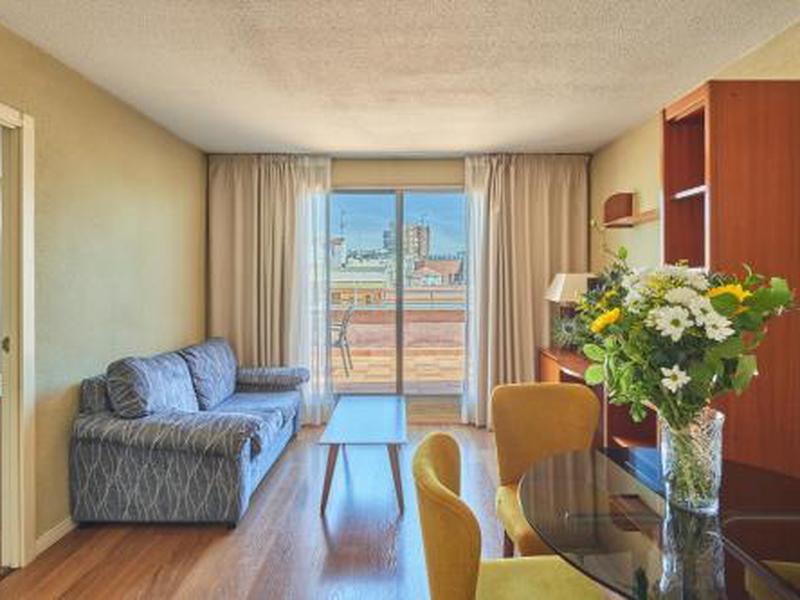 E14526341D4AE27FFCA413750A5A8F21